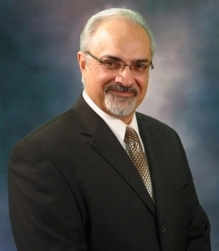 Dr Luis Lombardi
